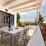 Hotel apartamentowy Pela 3*
