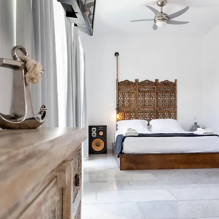 Apart-hotel Pela 3*