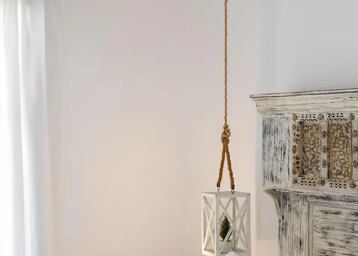 Pela アパートホテル 3*