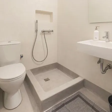 Pela Appart hôtel 3*