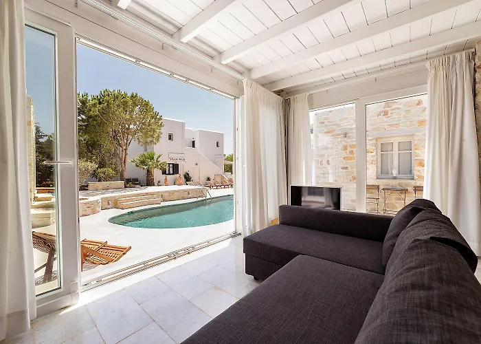 Pela Aparthotel Aliki (Paros)